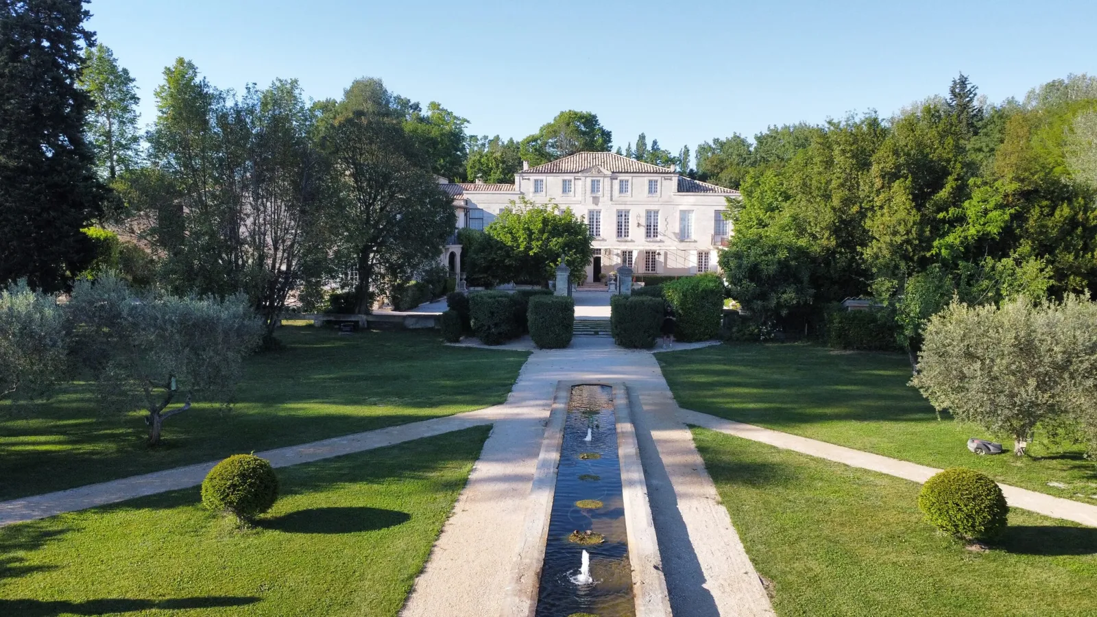Château de Bouchony, Avignon (Île de la Barthelasse), France: площадка для мероприятий