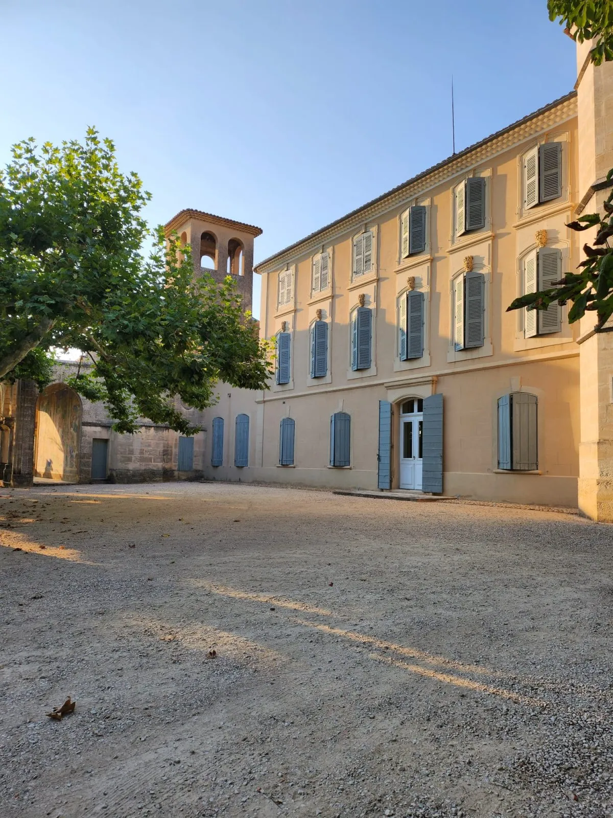 Château de Pradines, Grambois, France: площадка для мероприятий