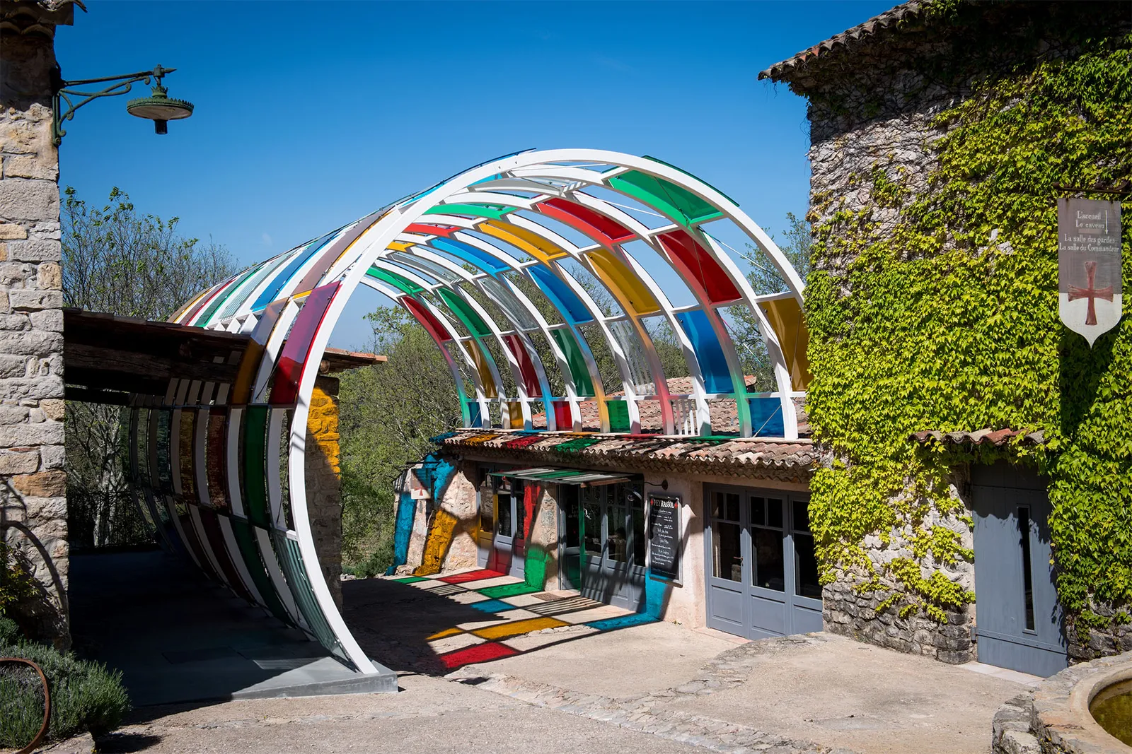 Commanderie de Peyrassol, Flassans-sur-Issole, France: площадка для мероприятий