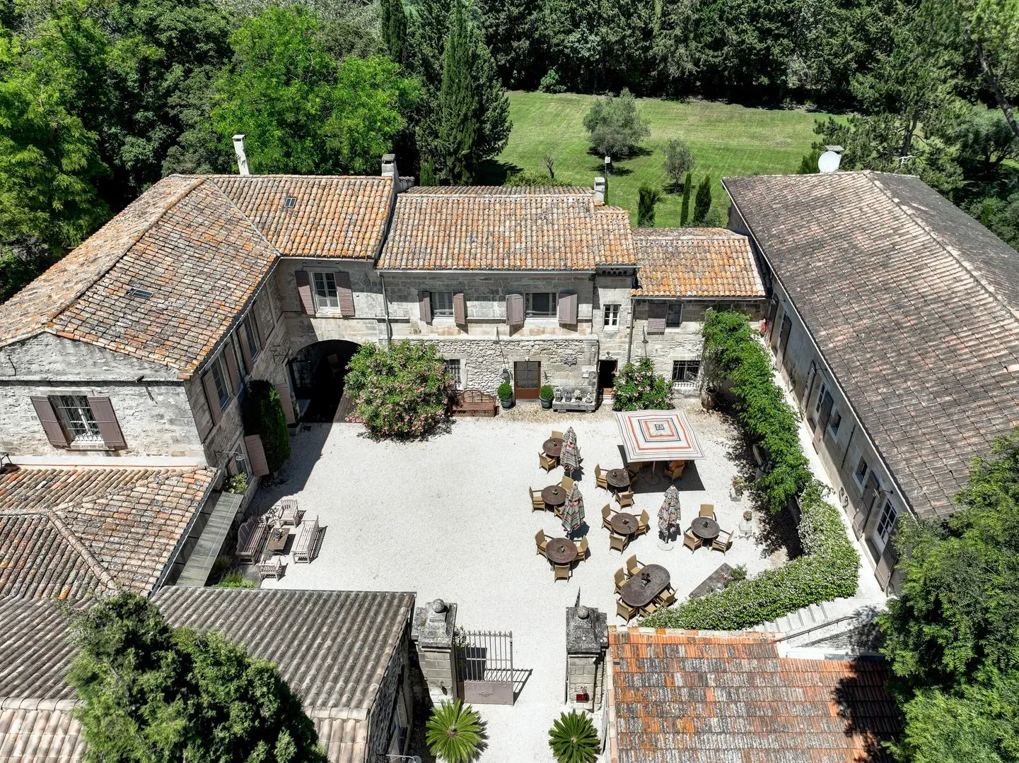 Mas des Comtes de Provence, Tarascon, France: площадка для мероприятий