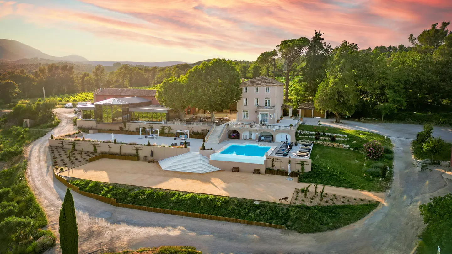Château de la Roque Forcade, Peypin, France: площадка для мероприятий
